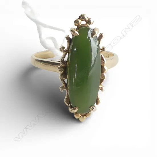 9ct GOLD & POUNAMU RING 3.27gms SIZE N