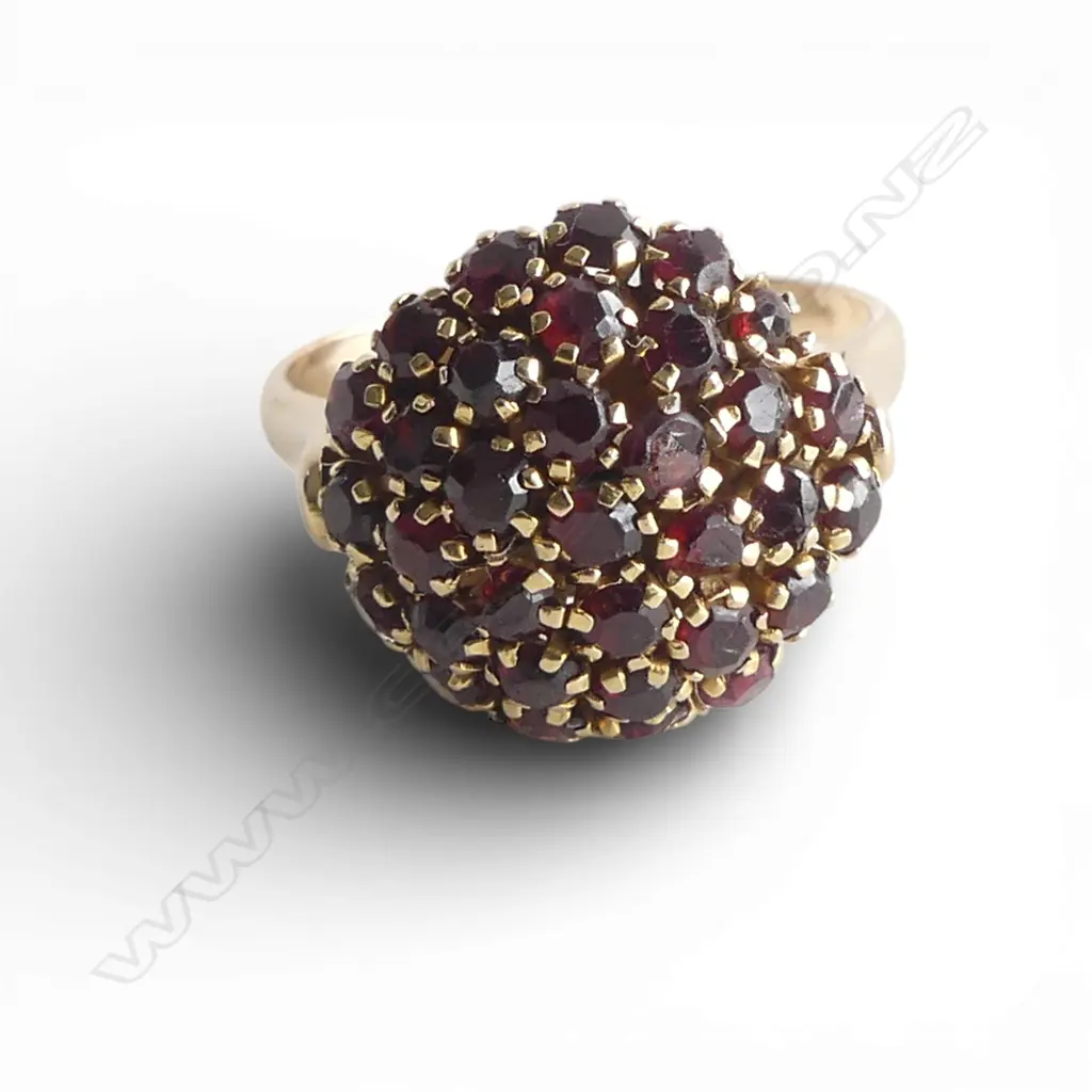 9ct ROSE GOLD GARNET  DOME TOP RING 4.4gms SIZE O (chips to some stones) Image 1++