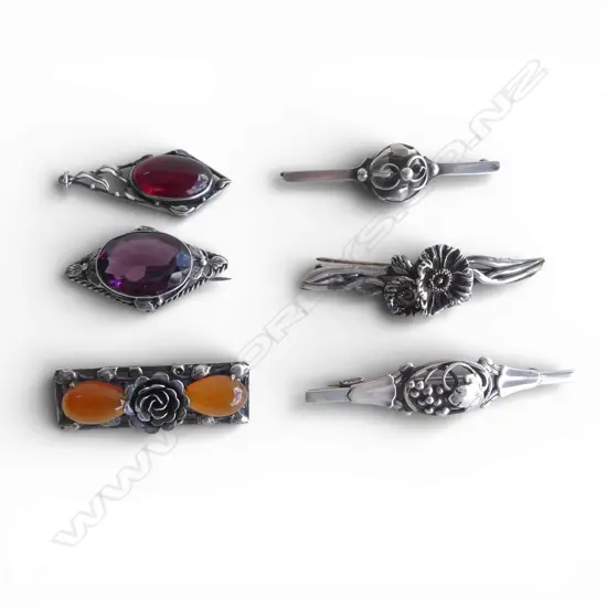 5 ASSORTED STG SILVER BROOCHES + 1 PENDANT  some Arts & Crafts + gem set
