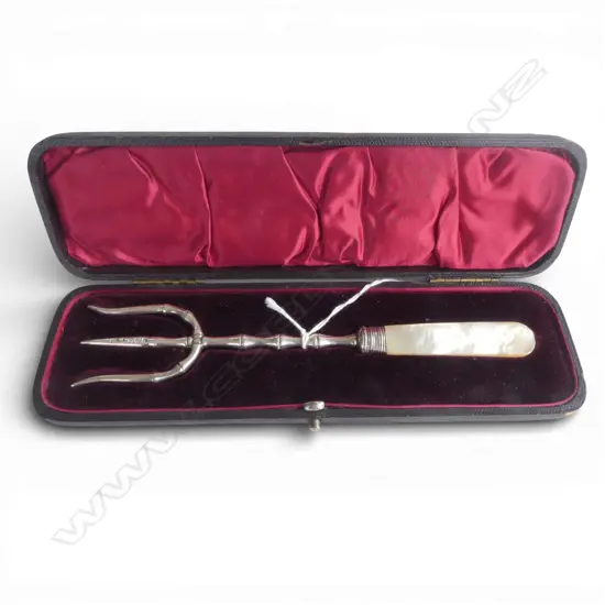 **RTV**  STG SILVER BREAD FORK mop handle, SHEFFIELD 1896, in box, 67gms TW