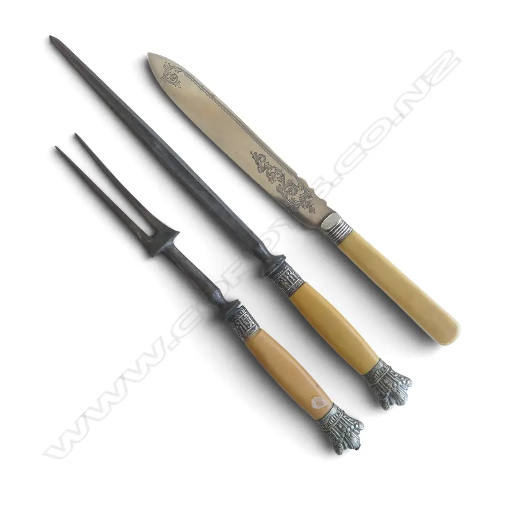 3 STG SILVER COLLAR UTENSILS Image 1++