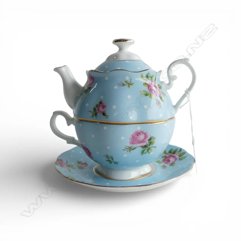 ROYAL ALBERT TEA FOR ONE 'POLKA BLUE' TEAPOT, CUP & SAUCER Image 1++