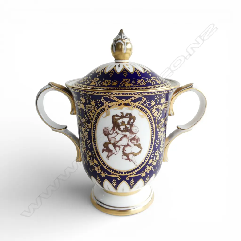 ROYAL CROWN DERBY LIDDED URN 'ONE HUNDRED ROYAL YEARS 1890-1990' 80/100 H.220mm Image 1++