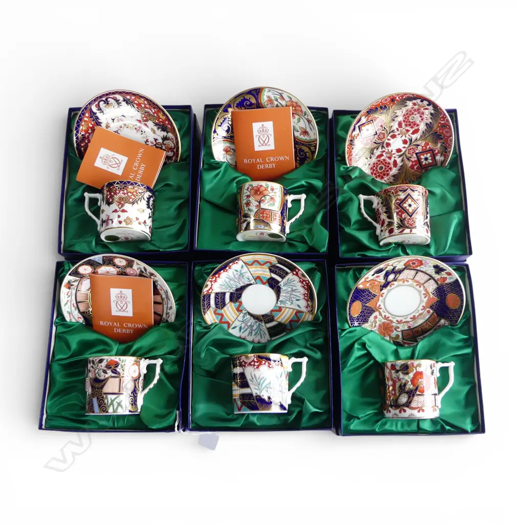 6 ROYAL CROWN DERBY IMARI COFFEE CAN & SAUCER, BOXED Image 1++