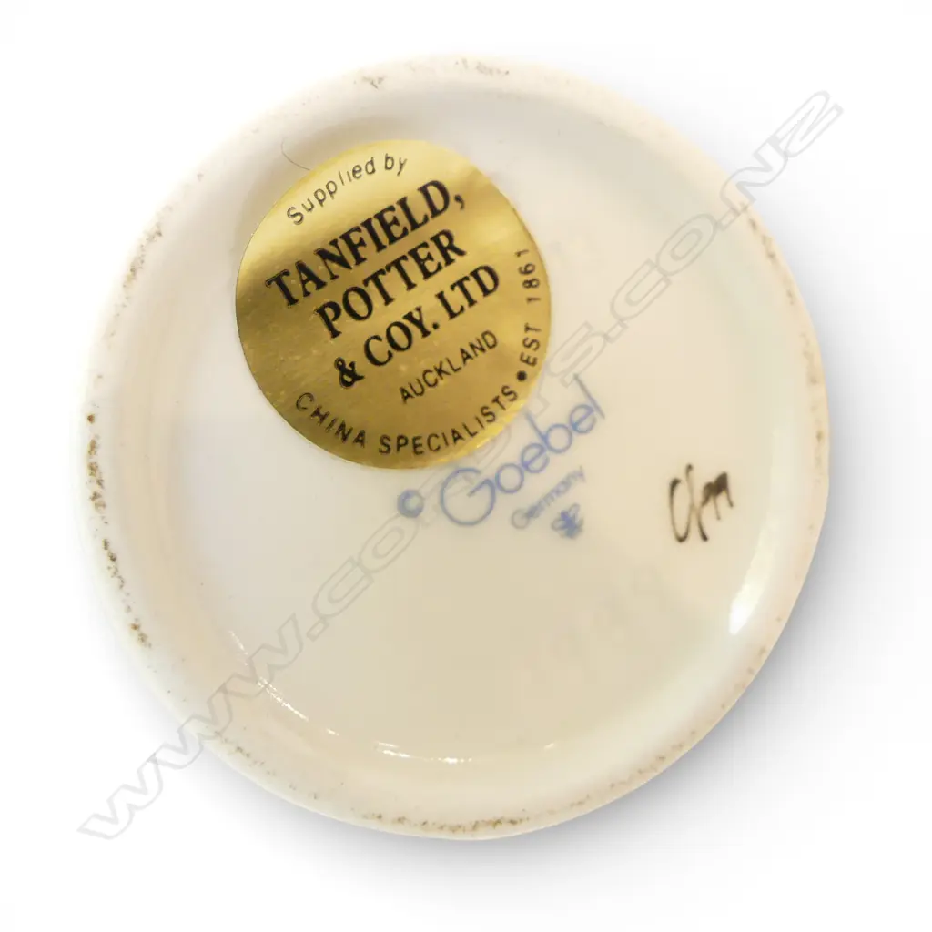 2 SMALL HUMMEL FIGURES H.95mm Image 1++