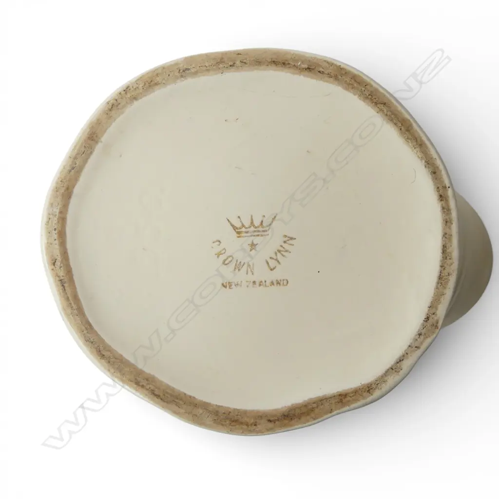 CROWN LYNN NAUTILUS VASE #550 HAIRLINES Image 1++