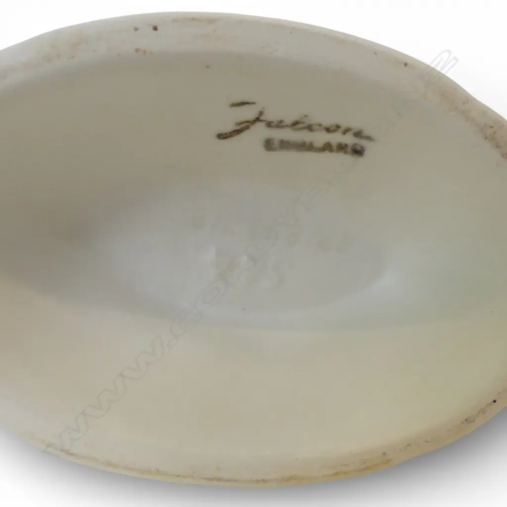 4 PCES ENGLISH CREAM GLAZE POTTERY H.215mm faults Image 1++