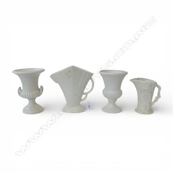 4 PCES ENGLISH CREAM GLAZE POTTERY H.215mm faults