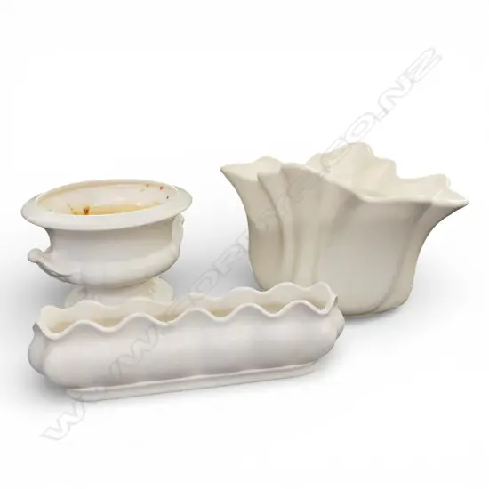 3 PCES CROWN LYNN POTTERY W.265mm