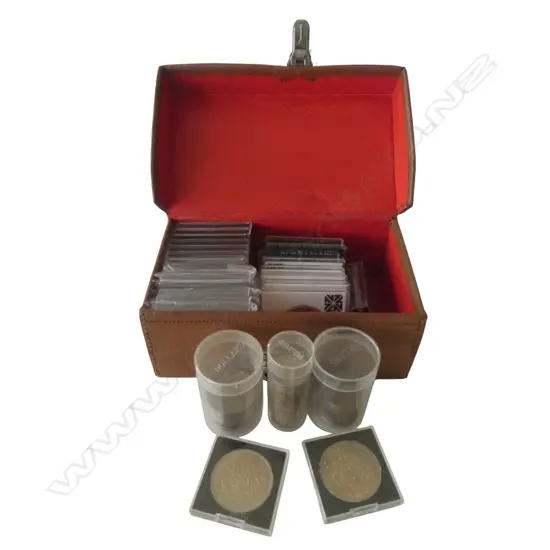 VINTAGE PIG SKIN LEATHER CASE with 21 NZ UNC $1 COINS + OTHER COINS in cylinder cases