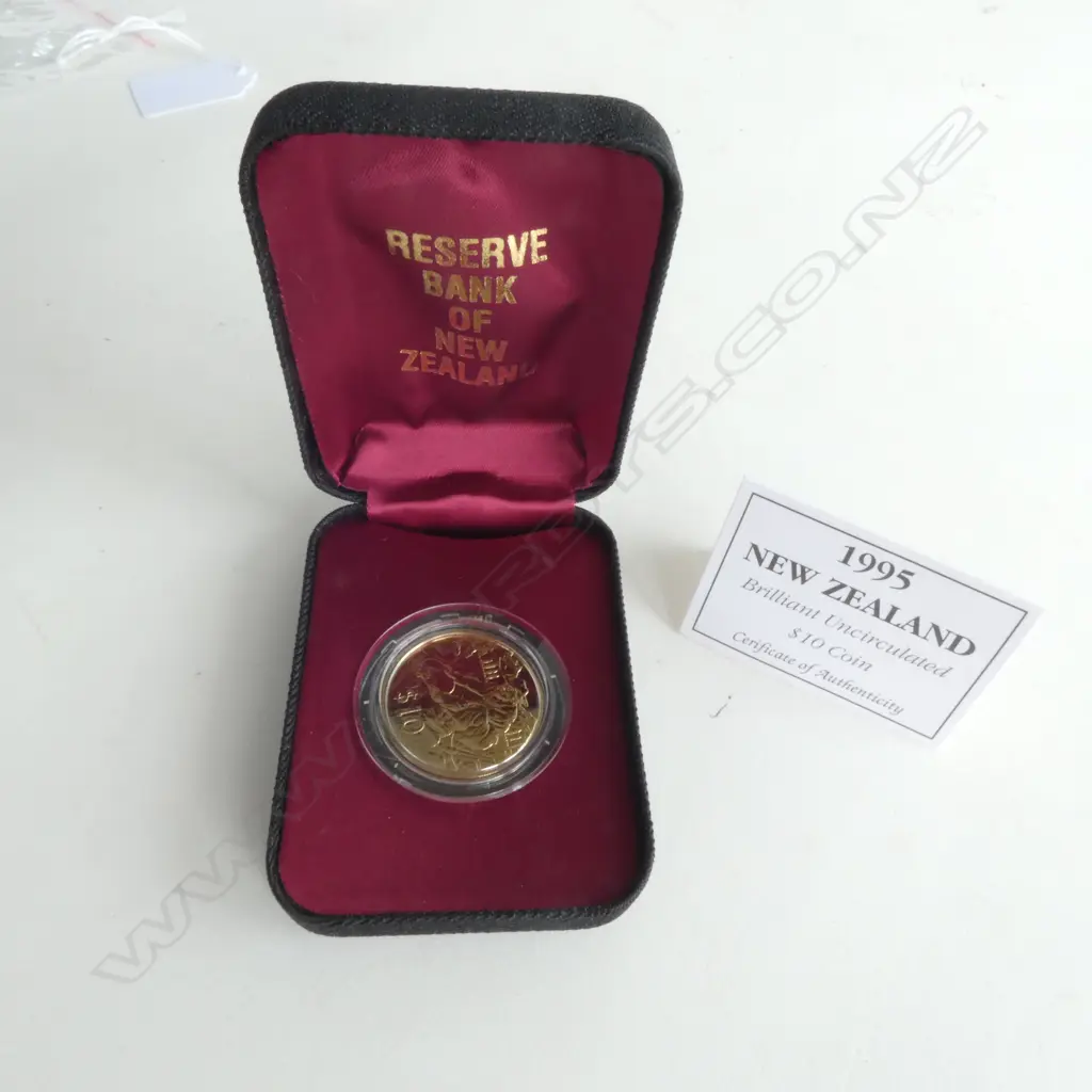 2 X NZ PROOF COINS SETS: '95 TUI + '94 ENDEVOUR + UNC: '95 SET + $5 TUI + $10 'GOLD' (bronze/aluminium) Image 1++