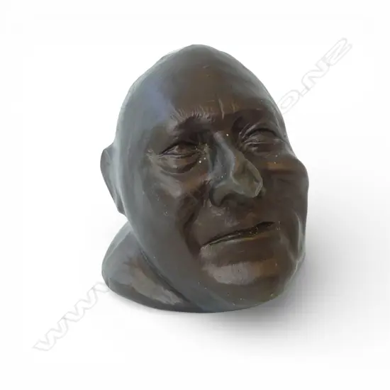 VINTAGE BROWN PLASTIC ROBERT MULDOON MONEY BANK H.135mm FAULTS