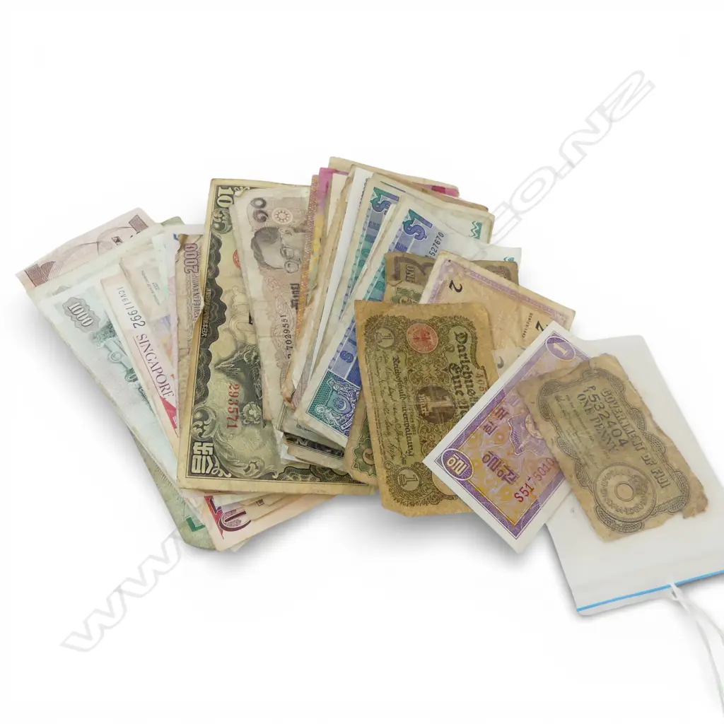 ASST. WORLD NOTES Image 1++