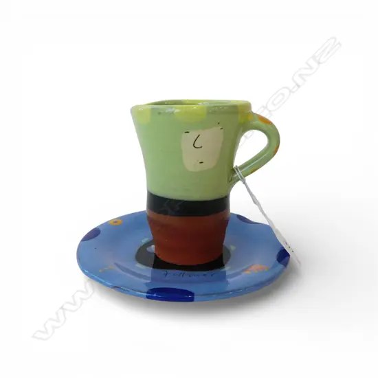 2 PCES OF N.Z. STUDIO POTTERY by STEVE FULLMER; Mug & plate, the mug with two chips to base