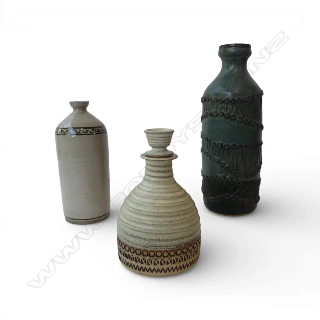 3 PCES. STUDIO POTTERY medium bottle w. rim chip H.350mm Image 1++