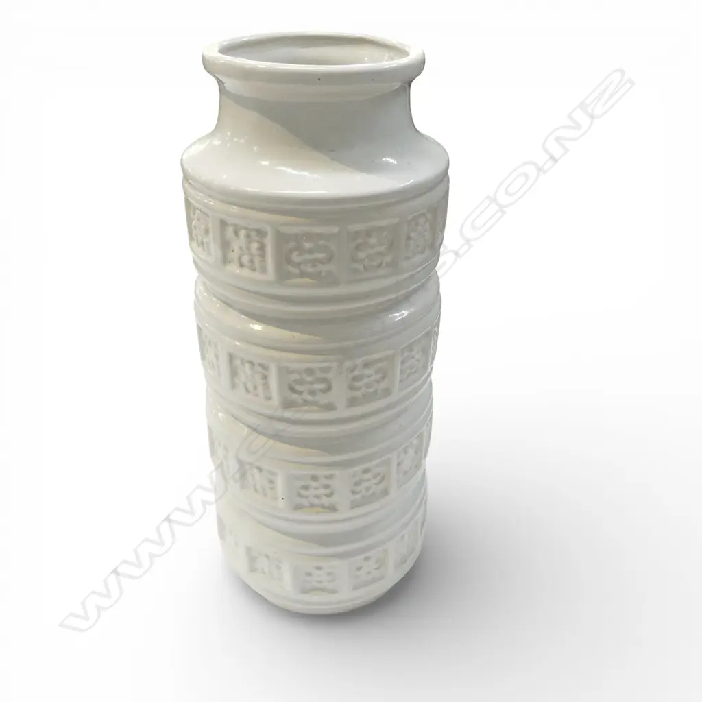 W.GERM WHITE GLAZE VASE H.300mm Image 1++