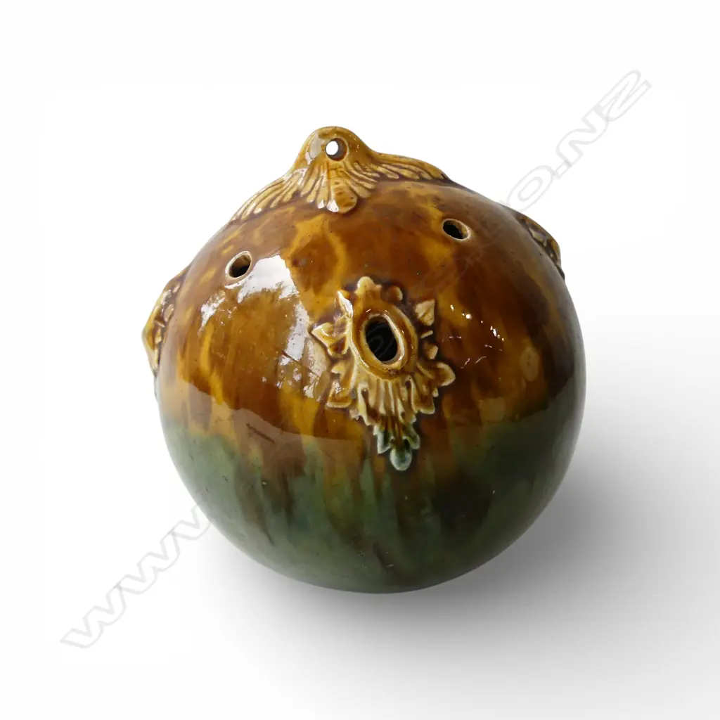 MAJOLICA HANGING FLOWER VASE H.190mm Image 1++