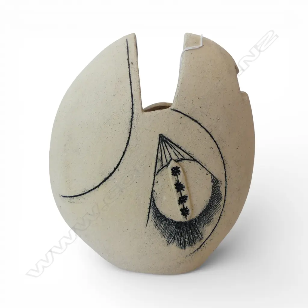 N.Z. STUDIO POTTERY VASE potters mark to base H.300mm Image 1++