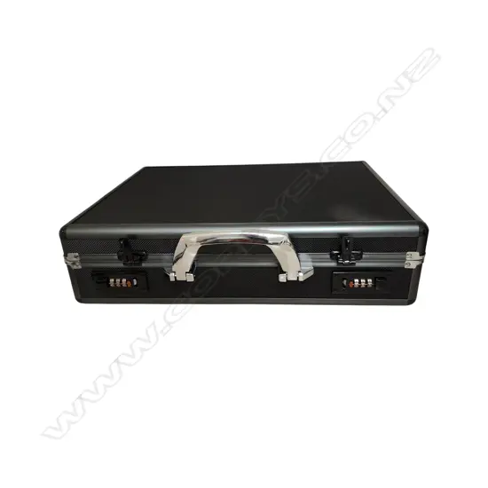 BLACK ALUMINUM EXECUTIVE BRIEFCASE