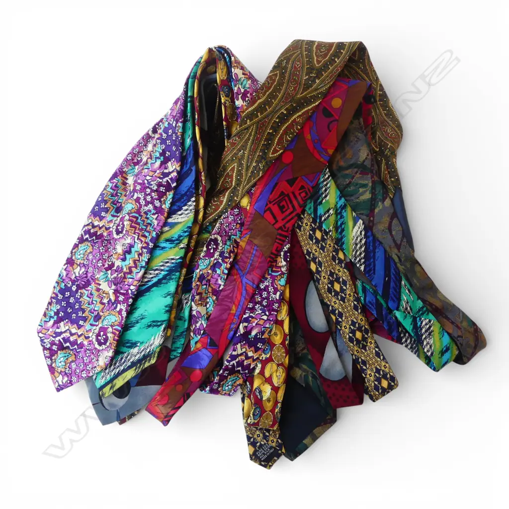 COLLECTION COLOURFUL SILK TIES Image 1++