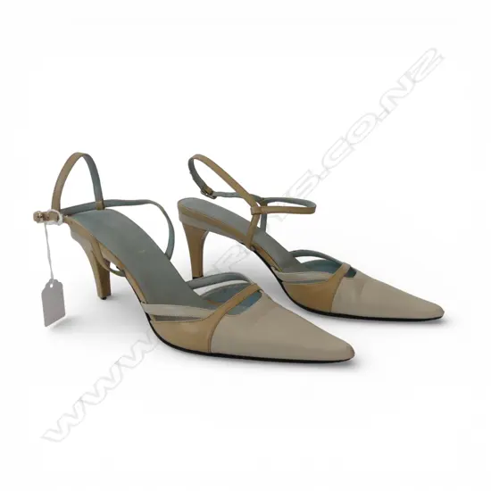 PR GUCCI HIGH HEELS SIZE 36C SOME WEAR