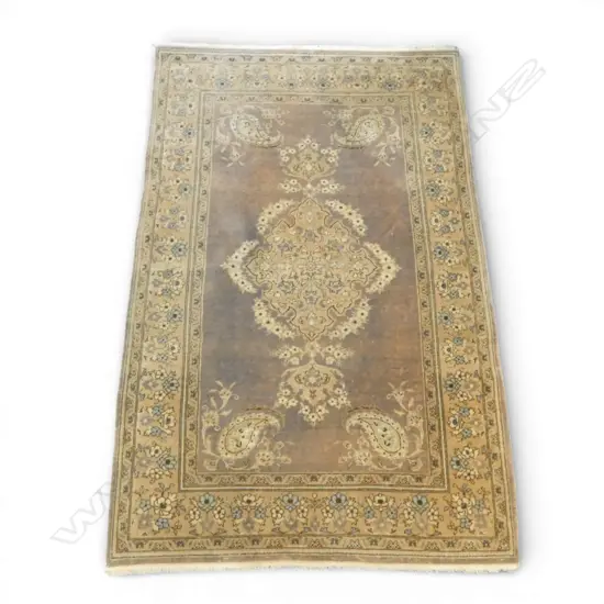HAND KNOTTED WOOL & SILK PILE RUG 1530x1000mm