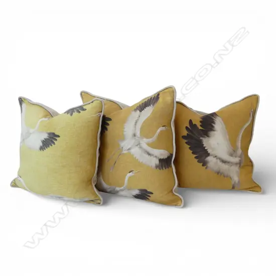 3 QUALITY CUSHIONS, CRANE DESIGN 500x500mm