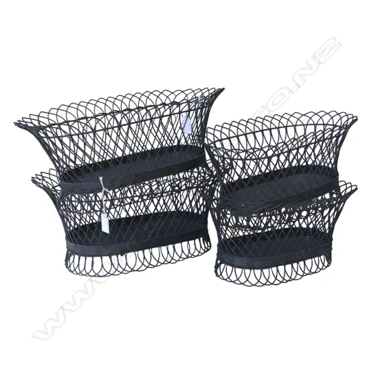 4 WIRE GARDEN POTS W.480/370mm