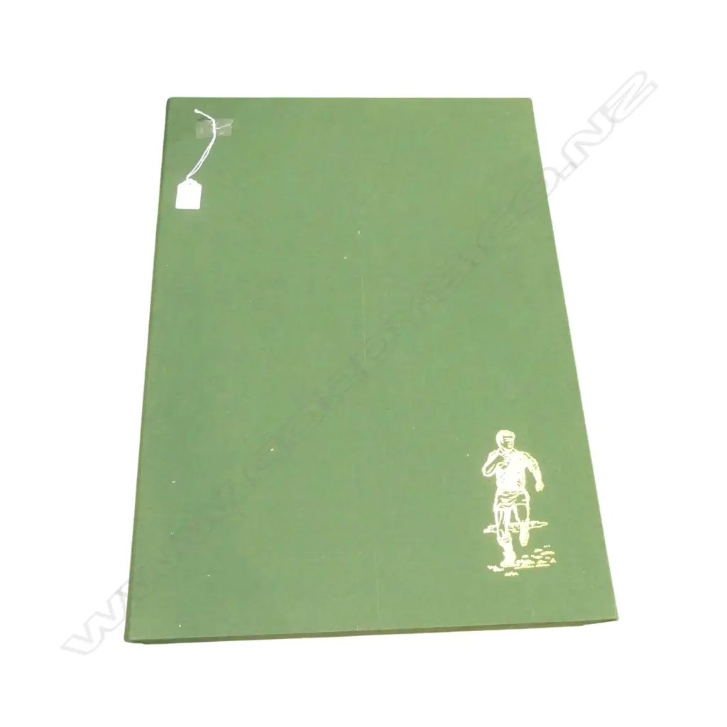 LG CASED RUGBY BOOK 'THE VISITORS' MOA 1990 63/1200 570x420mm Image 1++