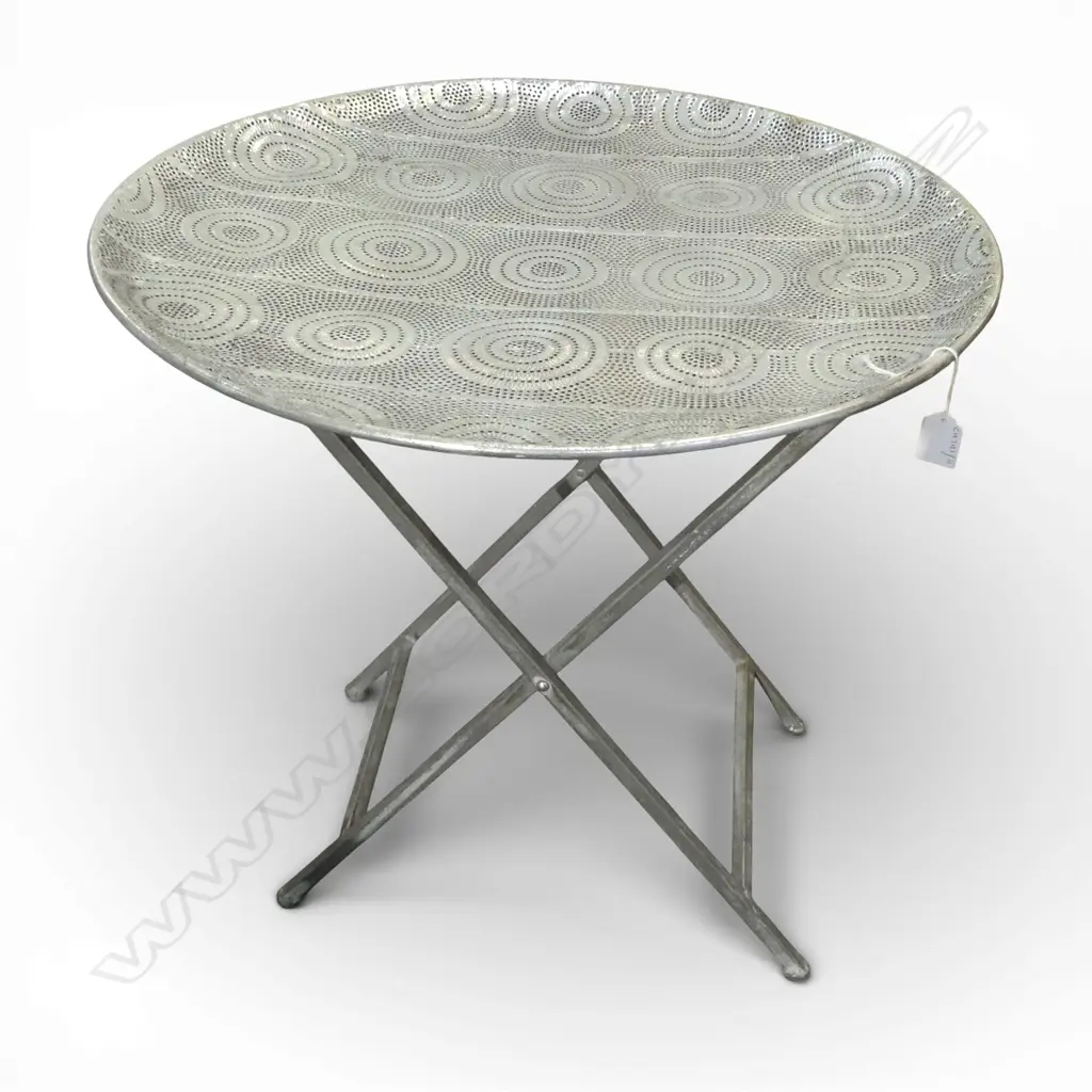 METAL FOLDING TABLE pierced design  Image 1++