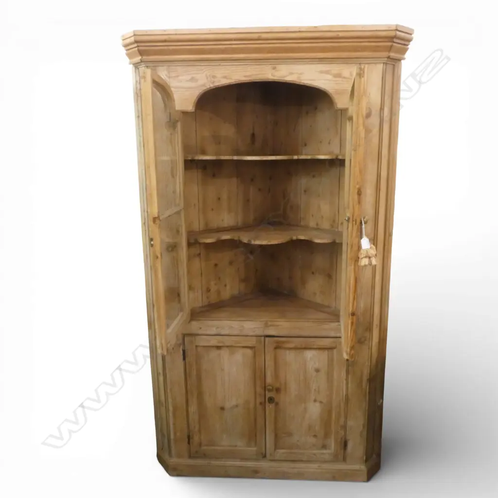 ANTIQUE ENGLISH PINE CORNER CUPBOARD 800x800x1950mm Image 1++