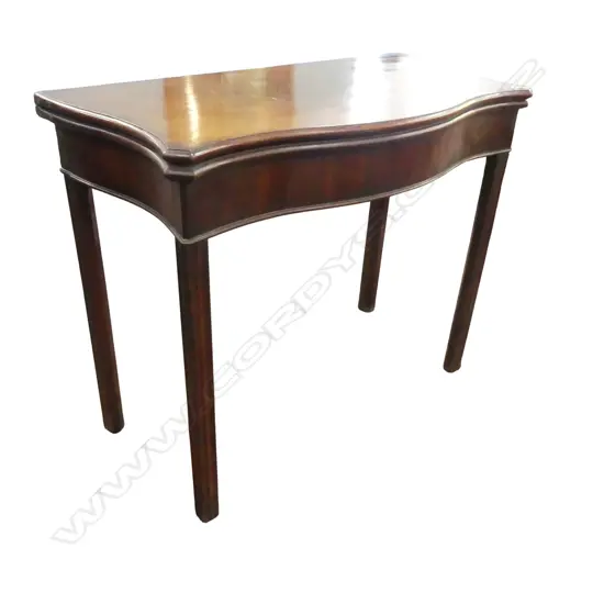 QUALITY GEORGIAN MAHOGANY CARD TABLE, SERPENTINE FORM, RED LEATHER TOP 915x440x740mm