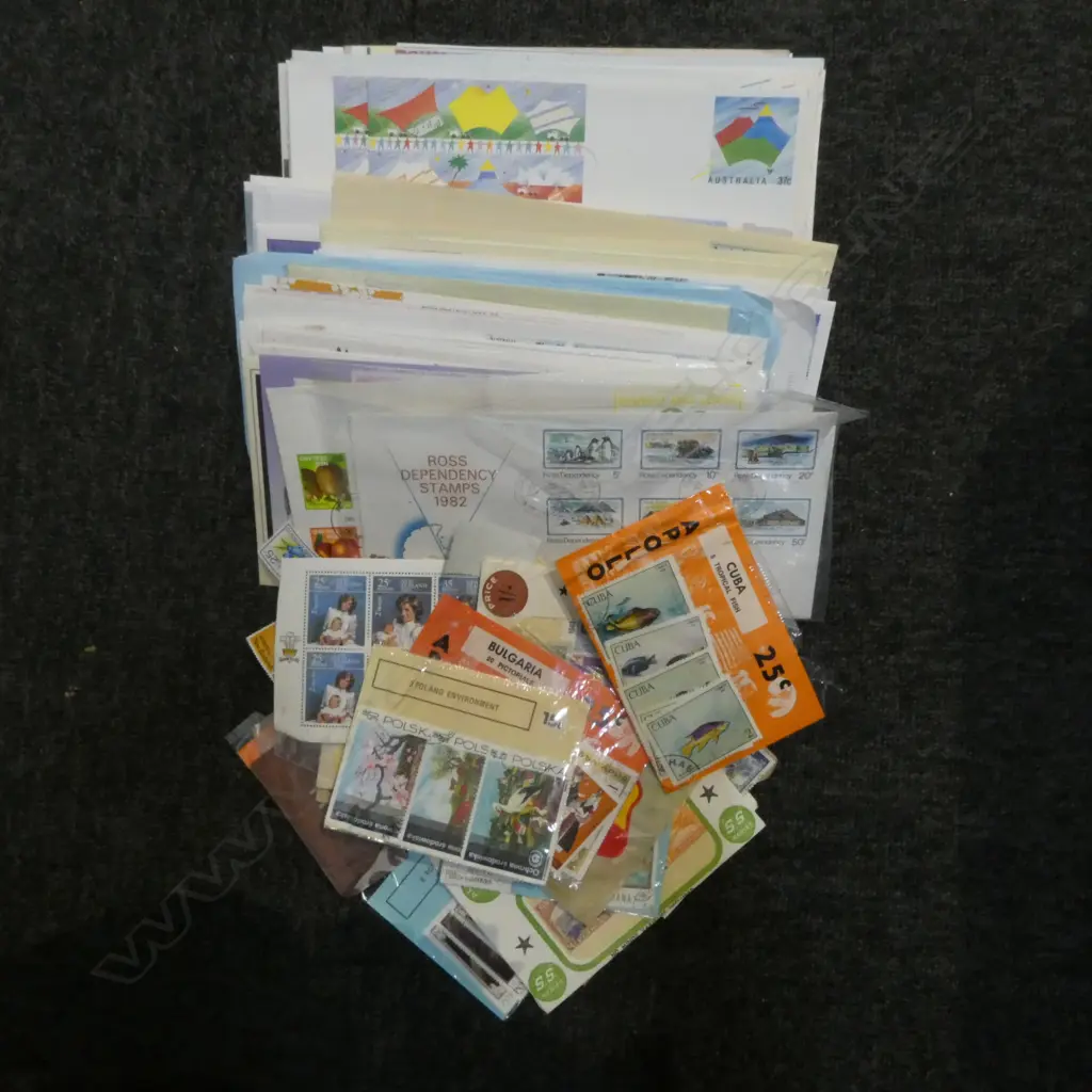 ASST. AUS. FDC + 2 FDC ALBUMS Image 1++