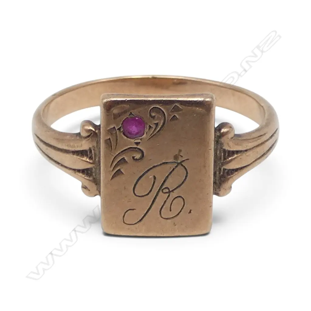 EARLY 20thC 9ct ROSE GOLD SIGNET RING w sml ruby 2.3gms SIZE L Image 1++