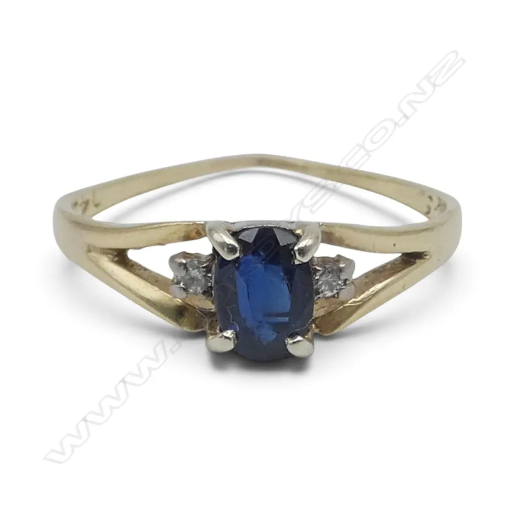 14ct GOLD SAPPHIRE & DIAMOND RING thin band 1.5gms SIZE M Image 1++