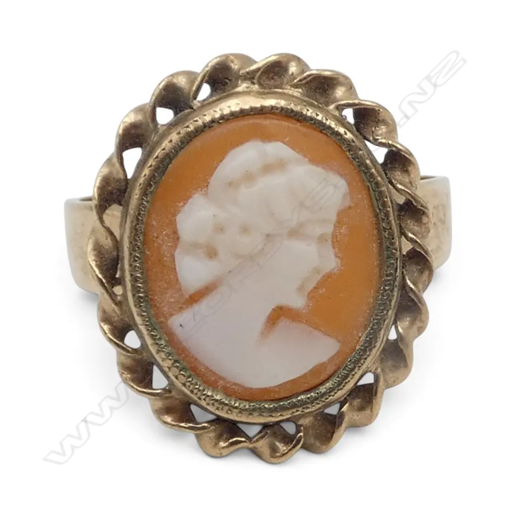 VINTAGE 9ct GOLD & CARVED CAMEO RING 4gms SIZE N Image 1++