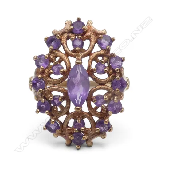 9CT AMETHYST DRESS RING, 3.8gms SIZE P