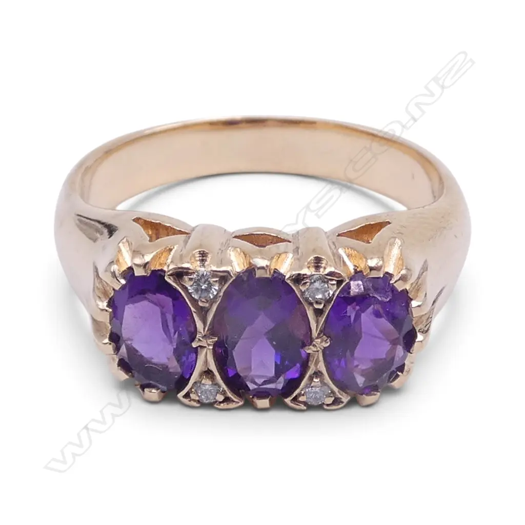 9ct YELLOW GOLD & 3 AMETHYST RING with small diamonds 5.43gms SIZE N1/2 Image 1++