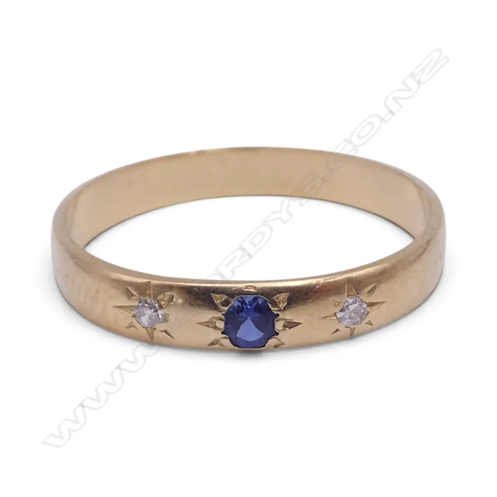 18ct GOLD SAPPHIRE & DIAMOND GYPSY BAND RING 2.74gms SIZE T Image 1++