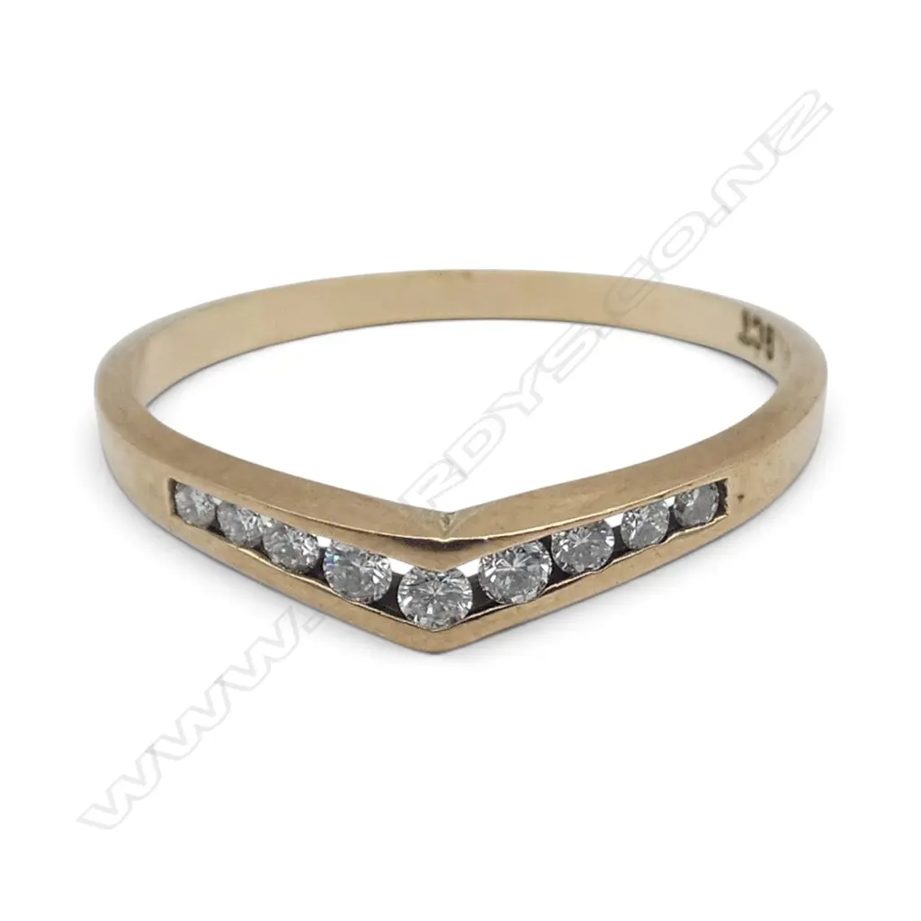 9ct YELLOW GOLD & 9 DIAMOND V shape companion RING 1.1gms SIZE L1/2 Image 1++