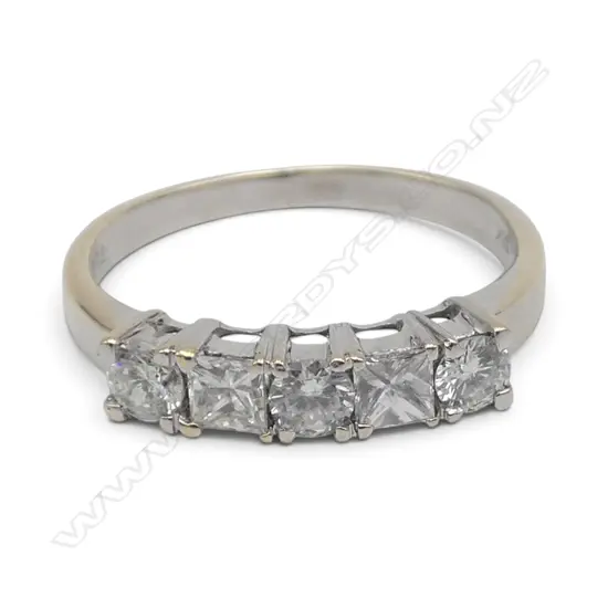 18CT WHITE GOLD 5 STONE MIXED CUT DIAMOND RING SIZE K. 2.23gms