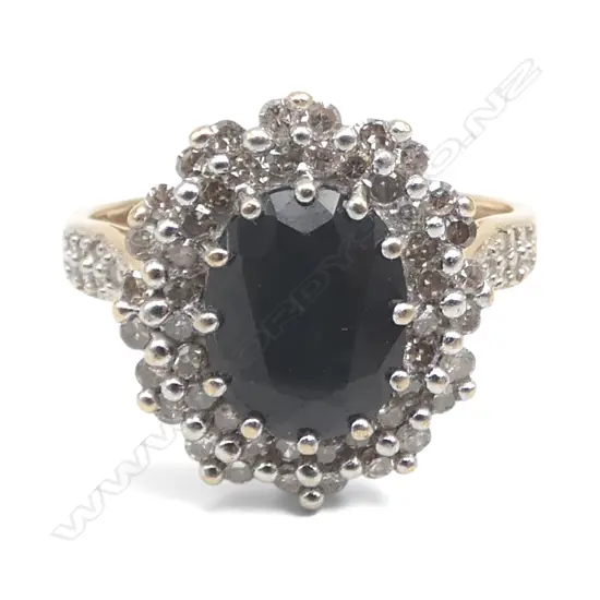 9ct YELLOW GOLD & SAPPHIRE CLUSTER RING 2.86gms size M