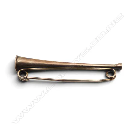 15ct ROSE GOLD ANTIQUE HUNTING HORN BROOCH IN BOX 2.83gms