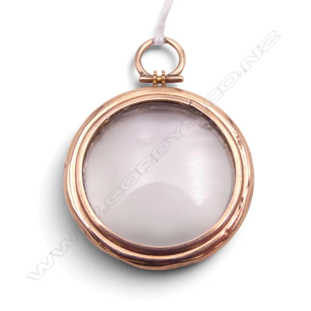 9ct ROSE GOLD FRAMED & GLAZED PENDANT LOCKET some dents 8.48gms Image 1++