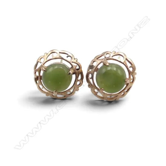 PR 9ct testing GREENSTONE STUDS .86gms no butterflies