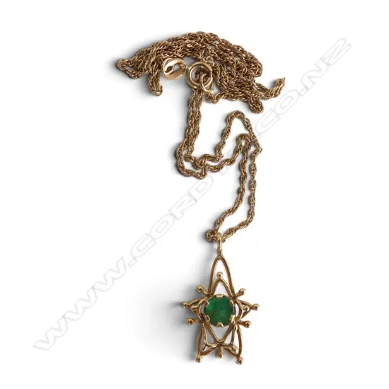 9ct YELLOW GOLD & EMERALD PENDANT NECKLACE 3gms