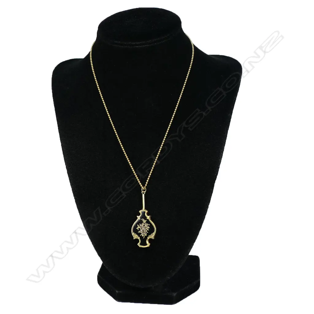 A 19thC 15ct gold fancy double locket pendant on chain, Image 1++
