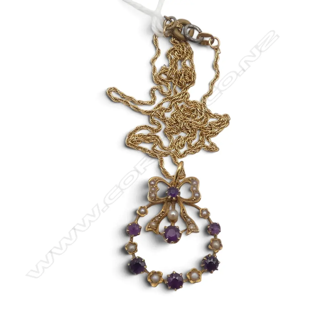 EDWARDIAN 9CT AMETHYST & SEED PEARL PENDANT 2.6gms ON 14CT CHAIN 1.3gms bolt ring broken and not gold Image 1++