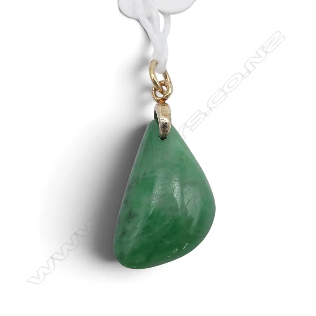 CHINESE OLD JADEITE PENDANT Image 1++