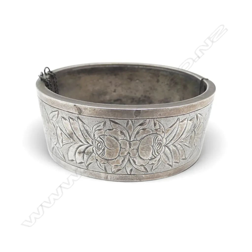 SILVER HINGED BANGLE 35gms Image 1++
